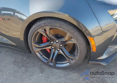 2018 Chevrolet Camaro 2Ss z USA, uszkodzony, nr VIN 1G1FG1R76J0139197